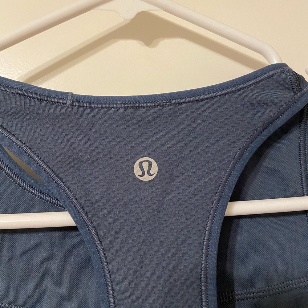 Lululemon Iron Blue Ebb to Train Bra - Picture 5 of 8